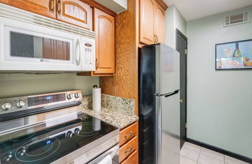 Knox - Henderson Condo | 3 Mi to Dtwn Dallas: Condo w/Walkable Location!