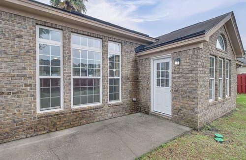 Windsor Forest House | 3 Mi to Oglethorpe Mall: Home w/Fenced Yard!