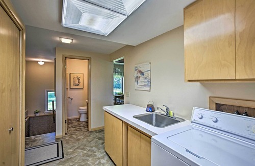 Traverse City House | 3 Mi to Silver Lake: Traverse City Home w/Deck