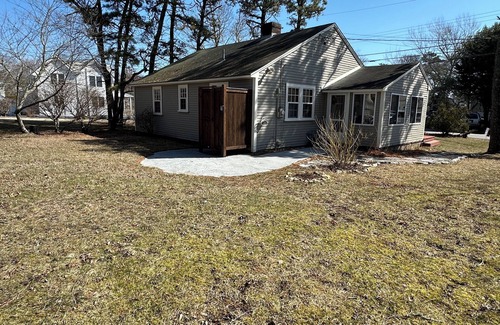 Dennis Port Cottage | .3 Mile to Sea Street Beach on Nantucket Sound!