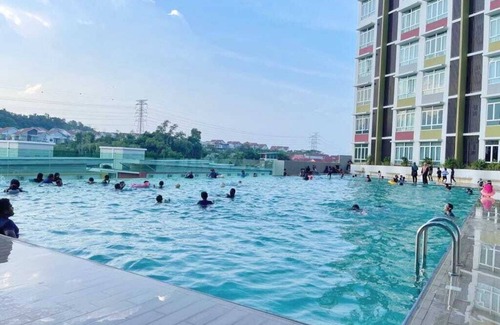 Bandar Indera Mahkota Condo | 3 min to IIUM and town @Mahkota Valley Suite Indera Mahkota Kuantan#Netflix @WS