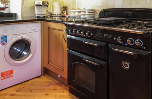 Moelfre Cottage | 3 MORANEDD, family friendly, character holiday cottage in Moelfre