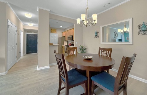 Villages of Five Points Condo | * 3 Night Rentals Available * Beautifully decorated FIRST FLOOR condo in Five Points!