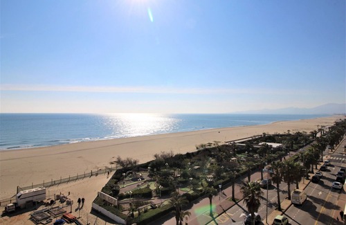 Le Grand Large Apartment | 3 room apartment with sea view and parking space