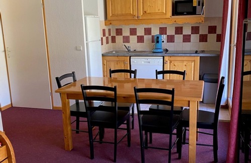 Orcieres-Merlette Apartment | 3-room apartment for 6 people with balcony, parking, and wifi in Orcières-Merlette