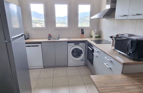 Banyuls-sur-Mer Apartment | 3-Room Apartment with Terrace, Garage and WiFi