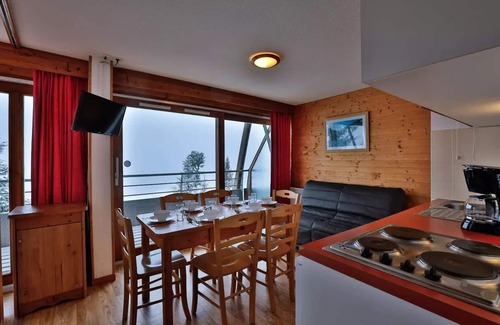 Chamrousse Apartment | 3-room apartment 4/6 persons Mountain view