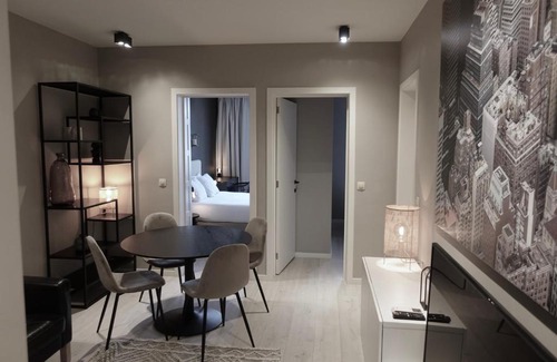 Stationsbuurt Noord Apartment | 3 Room Luxury Design Apartment with Airconditioning, Close to Gent St-Pieters Station