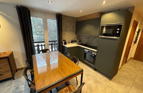 Valloire Apartment | 3 rooms, 6 people, southwest balcony, parking, Valloire