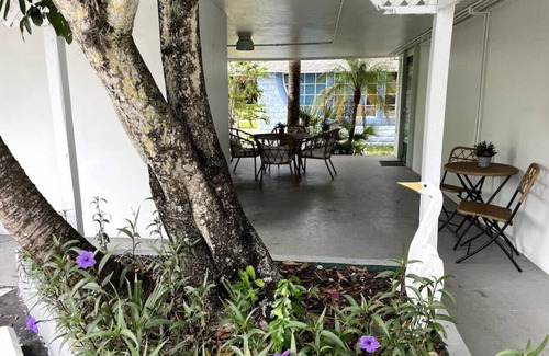 Dunedin Apartment | 3 · Seaside Artisan Apartment 3