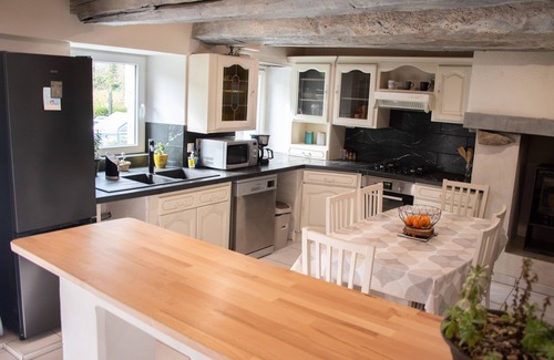 La Croix-Hellean House | 3-star gîte. Beautiful family home in the Breton countryside