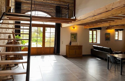 Fiac Cottage | 3-star holiday cottage in a barn with swimming poo