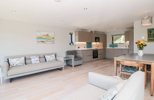 Newton Ferrers Cottage | 3 The Hide