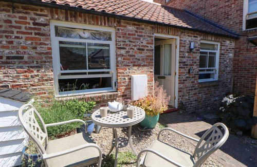 Ripon House | 3 WESTGATE MEWS, romantic, character holiday cottage in Ripon