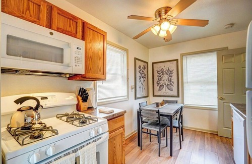 Spring Harbor House | 30 Day Minimum. Entire House. Washer & Dryer. A/C.