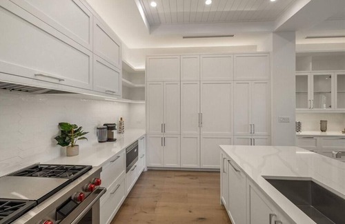 Old Naples Apartment | 30-day minimum lease | Mark on 8th | 3 bedrooms | 4 bathrooms | golf simulator