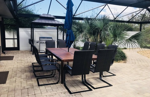 Deltona Lakes House | 30 minutes to Orlando, Daytona Speedway & 15 minutes to Boombah Sports Complex.