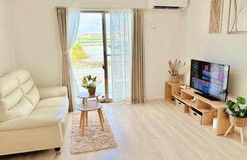 Okinawa Villa | 30-second walk to the sea! New house 紫葉! You can see the sea from every floor! maximun 10 people!