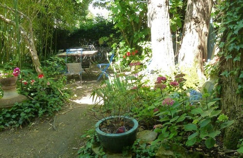 Saint-Clement-des-Baleines House | 300m from the beach, large charming house with wooded garden and flowered courtyard
