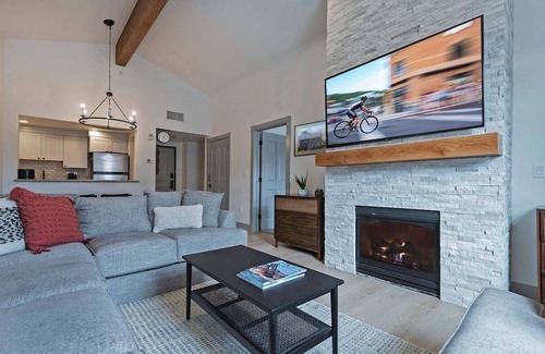 Zermatt Villa | 3012/14 4-Star Zermatt 2B2B Villa Near Park City