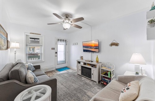 Wildwood Crest Condo | 302 E Buttercup Road, Unit 3