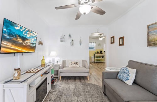 Wildwood Crest Condo | 302 E Buttercup Road, Unit 3