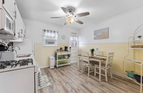 Wildwood Crest Condo | 302 E Buttercup Road, Unit 3