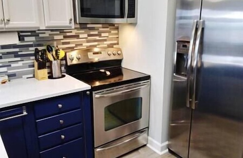Huddleston Apartment | #303 Pointe - 2 Bedroom Lakefront Condo at Mariners SML