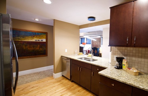 Downtown Asheville Condo | 306swcondo-asheville - Historic Art Deco S&W Bldg Center of Downtown AVL