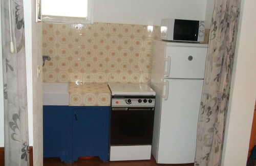Bandol Apartment | 32 m2 self-contained studio in villa with 900 m2 grounds