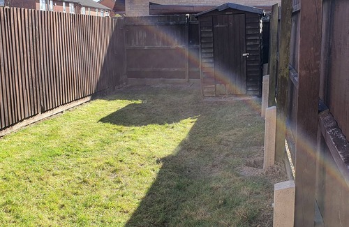 Leicester Cottage | 32 MOORLAND HOUSE, with a garden in Syston