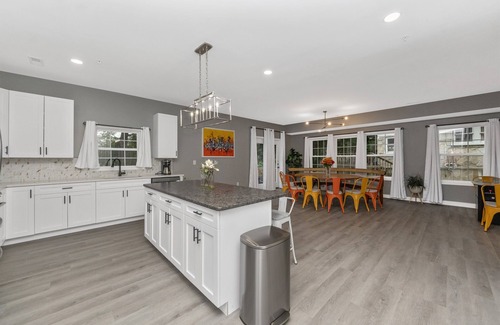 Lansdowne House | 332/338 judysplaces in Lansdowne, 2 houses combo