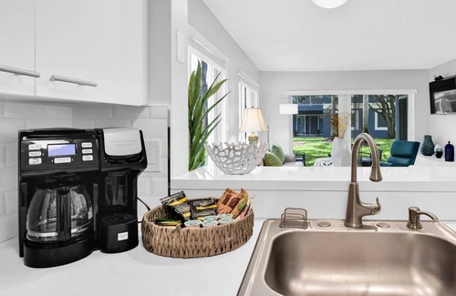 Mission Bay Apartment | 340A - Modern Villa in the heart of Boca Raton