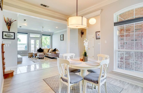 Granbury House | 341 m² House ∙ 5 bedrooms ∙ 14 guests