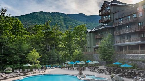 Stowe Area Resort | 345 Studio NATIONAL 3rd Floor Pool & Mountain Views By Stowe Mountain Rentals