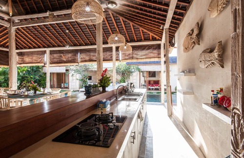 Padonan Villa | ❤-35% OFF! Canggu 4BR & 13m Pool Villa❤SUNDECK❤10 mins BEACH❤Up to 10pax, Wifi