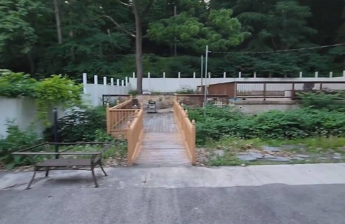 Roxborough House | 389F Classical 1BR Room