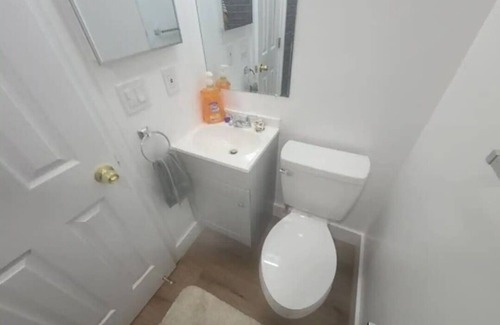 Delthorne Apartment | 3A Private Guest Room LAX DTLA