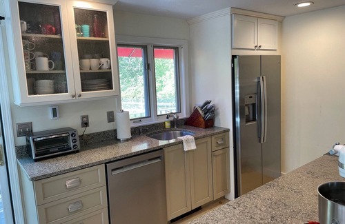 Eel Point House | 3B/2.5b Home Steps to Nature Preserve & 40th Pole Beach! Fenced Yard. Dogs OK!