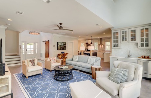 Hilton Head Island House | 3B Hickory Lane-CUSTOM built house! 200 Yards till your feet are in the sand