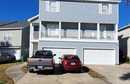 Slidell House | 3bd 2.5 bath waterfront townhouse