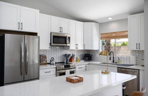 Tempe House | 3BD 2BA Cool and Relaxing Home w Pool!