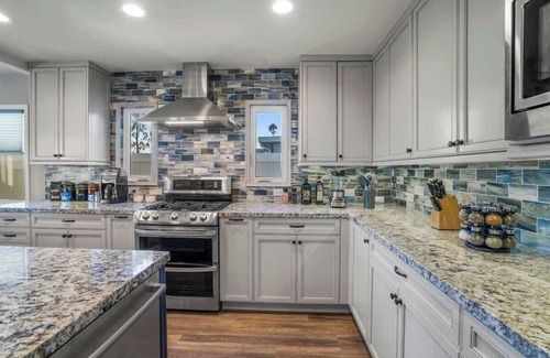 Mira Mesa House | 3bed 3bath Work Retreat Chef's Dream Family home