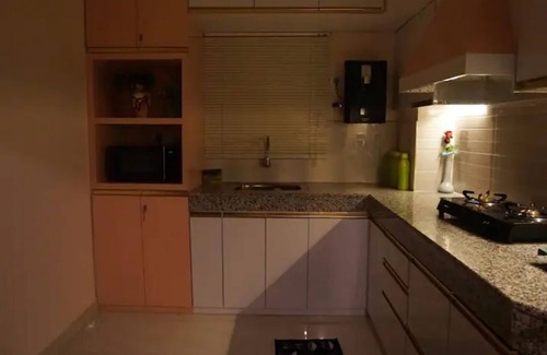 Sualkuchi Condo | 3BHK Entire Luxurious Nest with Hi-Speed Wifi, AC, Car Rental - Optional