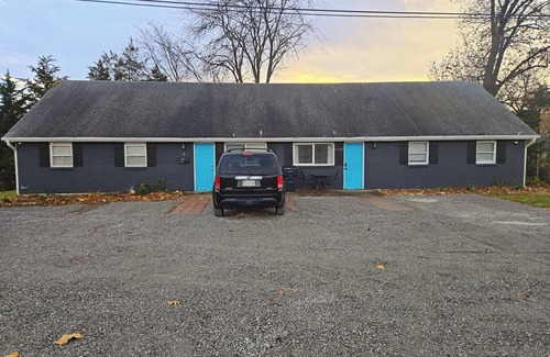 Columbia House | 3BR/1.5BA Cozy, Affordable Retreat in Columbia, 10-min from Mizzou