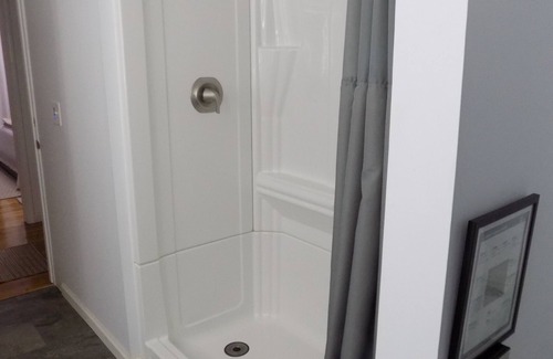 Haysi Cabin | 3BR/1BA Private Suite - Private Entrance, Deck, Bedrooms, and Exclusive Bathroom