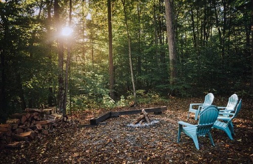 Gnaw Bone Cabin | 3BR, 2.5BA Log Cabin