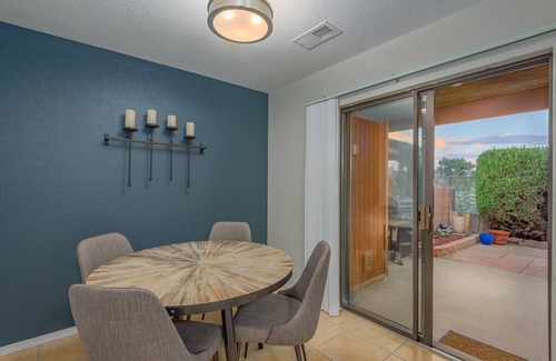 Ladera West House | 3br 2ba Charming Town-home, Walk to the Petroglyphs!