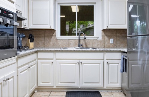 South Baton Rouge House | 3BR 2BA Near LSU, Medical, and Mall of Louisiana!