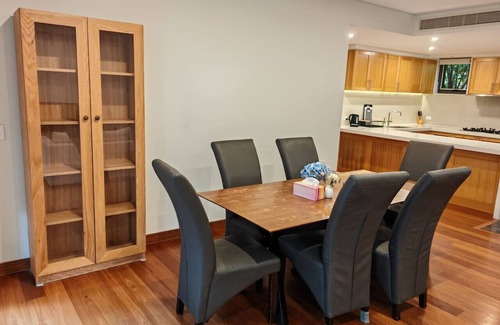 Lindfield Apartment | 3BR APT in heart of Lindfield